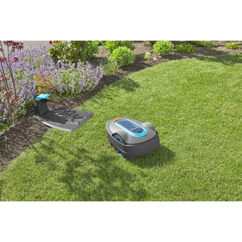 Gardena Mähroboter SILENO city 400 mäht Rasen