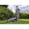 Person mäht Rasen mit GARDENA Elektro-Rasenmäher PowerMax 1800/42