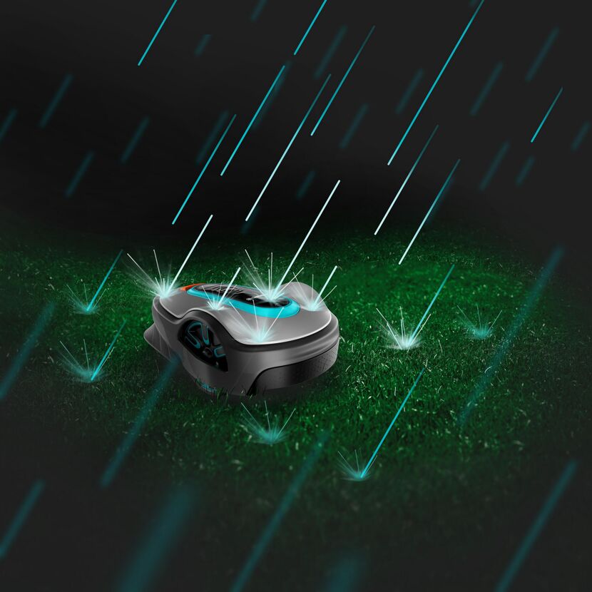 Mähroboter im Regen auf Rasen