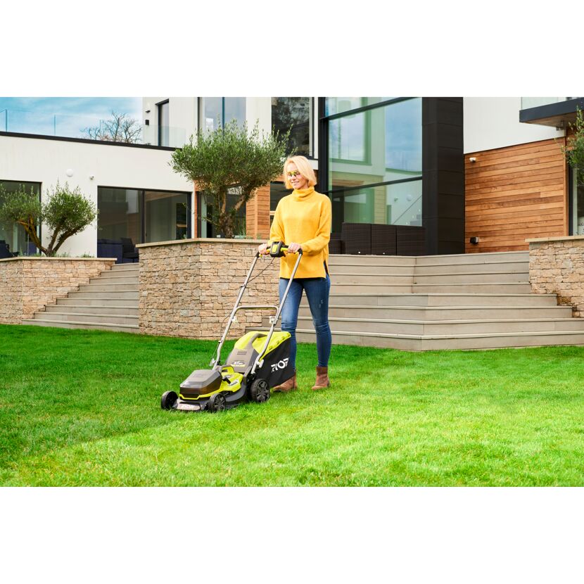 Hybrid-Rasenmäher 'RY18LMH37A-225' mit 2 x 18 V Akkus, bis 275 m²