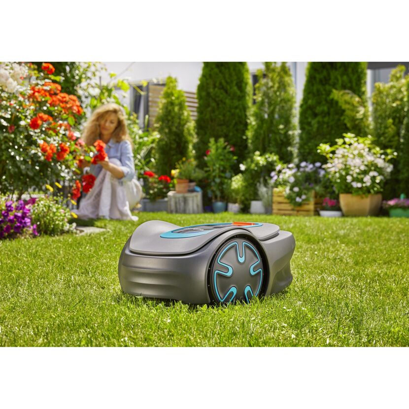 Mähroboter SILENO minimo im Garten