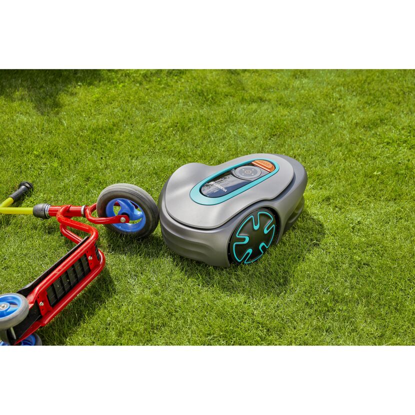 Gardena Mähroboter SILENO minimo auf Rasen