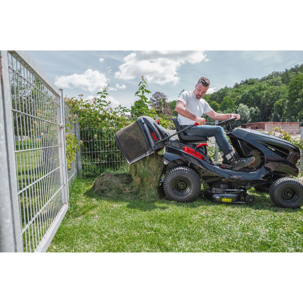 Benzin-Rasentraktor 'Easy 15-93.2 HD-A' 2-in-1 System 93 cm Schnittbreite