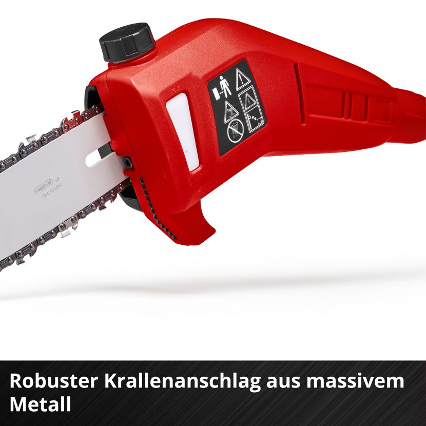 Nahaufnahme eines roten Akku-Hochentasters mit Sägekette.