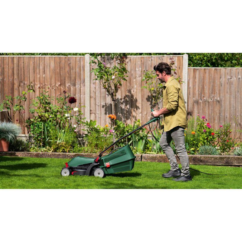 Elektro-Rasenmäher 'UniversalRotak 34-405' 1300 W 34 cm Schnittbreite