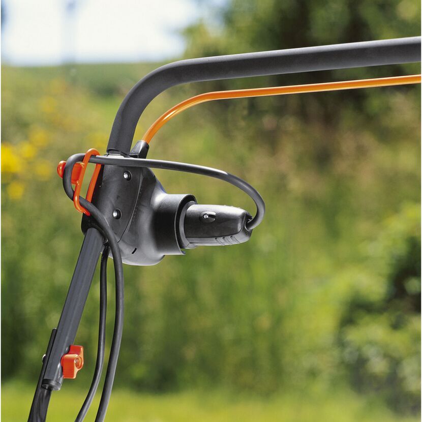 Elektro-Vertikutierer EVC 1000 mit Kabel und Stecker