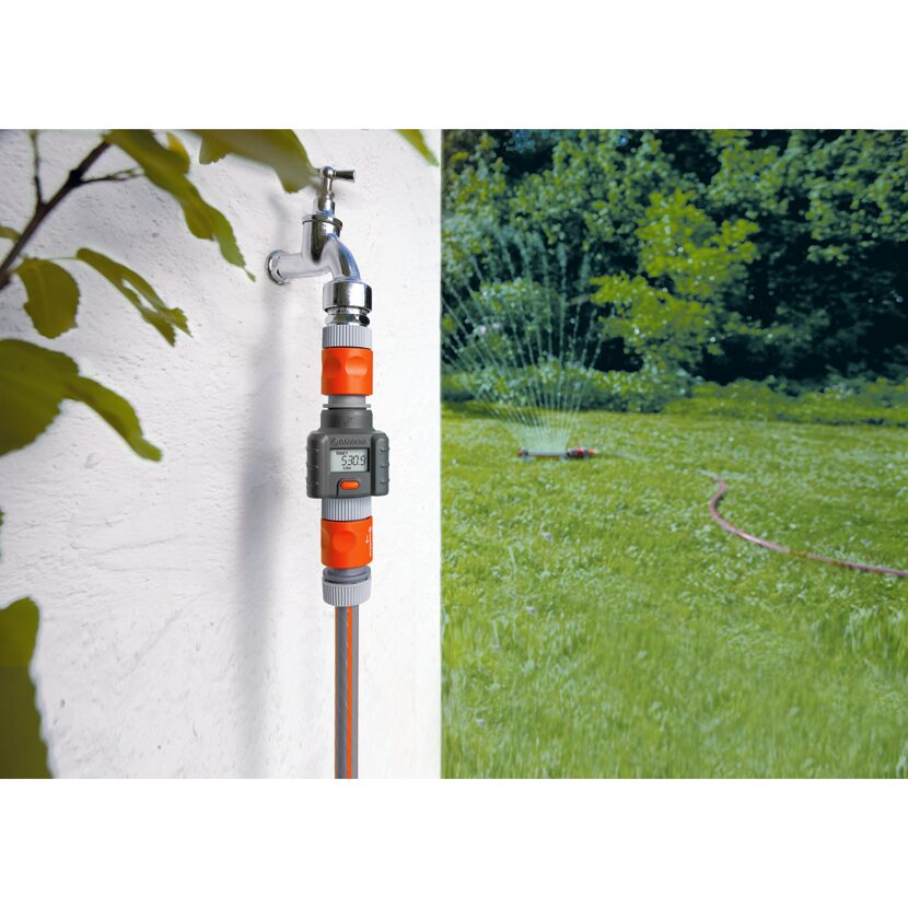 Gardena Wassermengenzähler an Wasserhahn