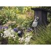 GARDENA smart Water Control bewässert einen Garten.