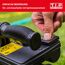 Finger schaltet Gartenpumpe ein