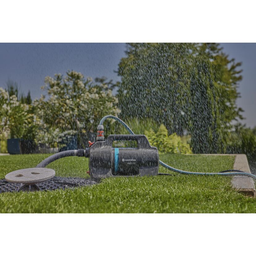 GARDENA Gartenpumpe 4200 Silent beim Bewässern