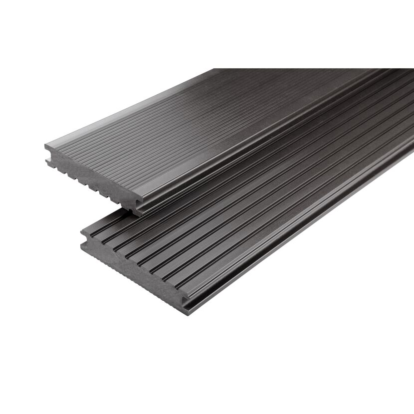 Zwei graubraune Terrassendielen