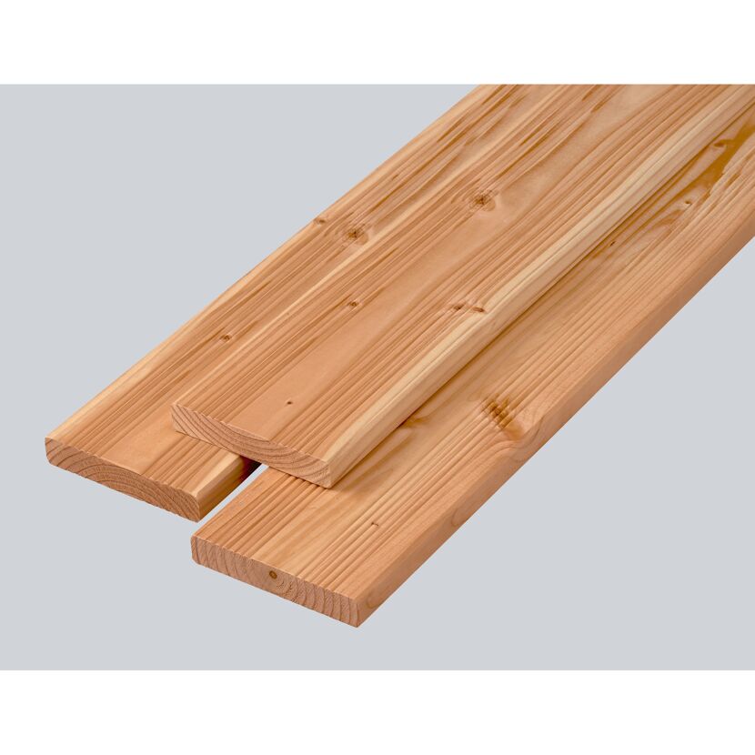 Drei Universalbretter aus hellem Holz.