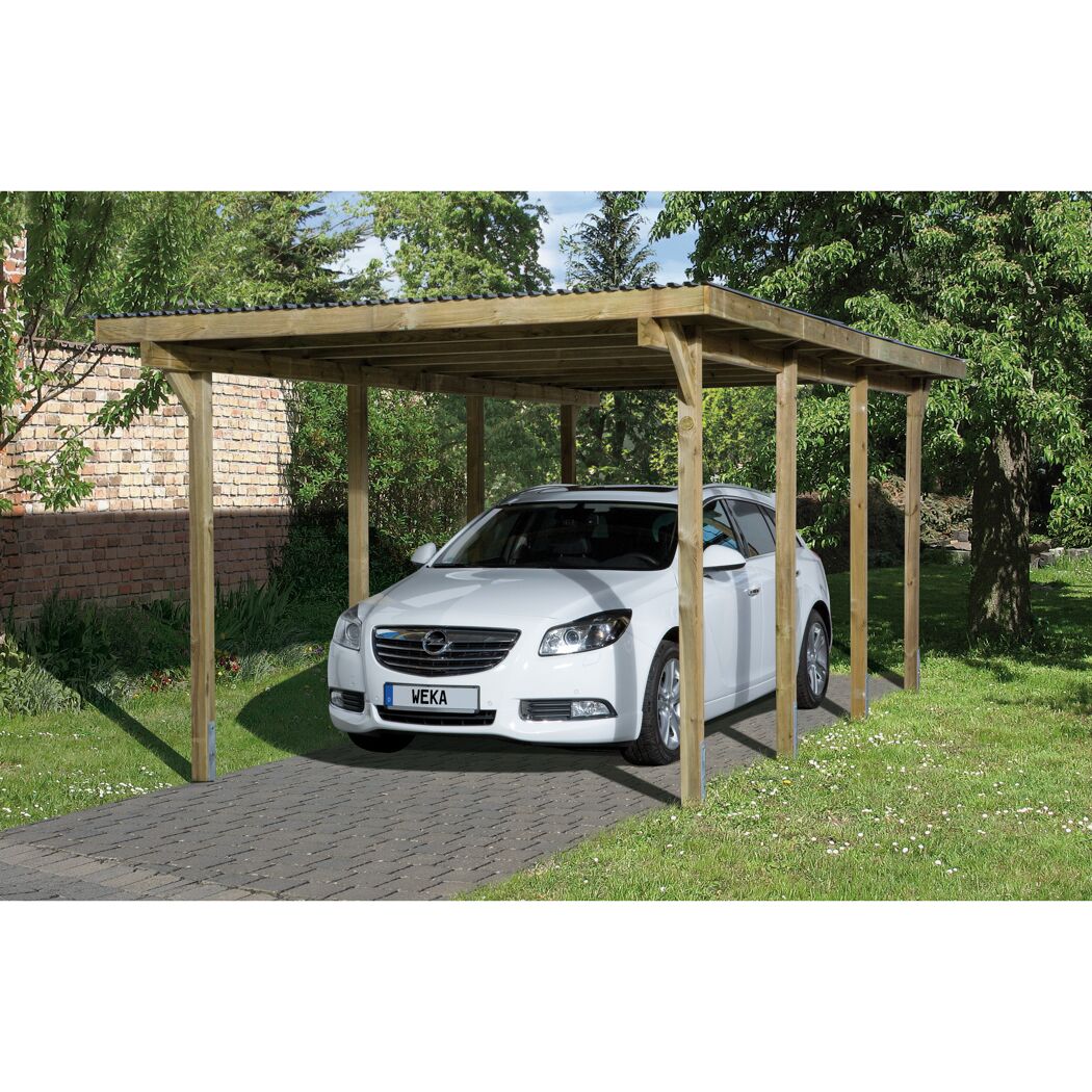 Auto steht unter einem Carport.