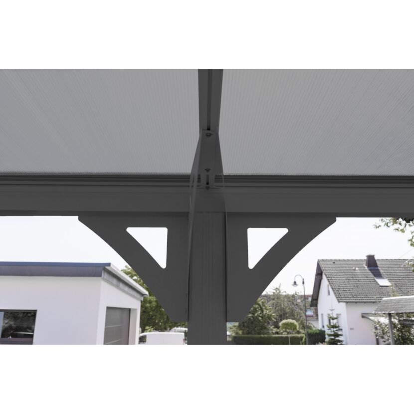 Graues Carport mit Dach