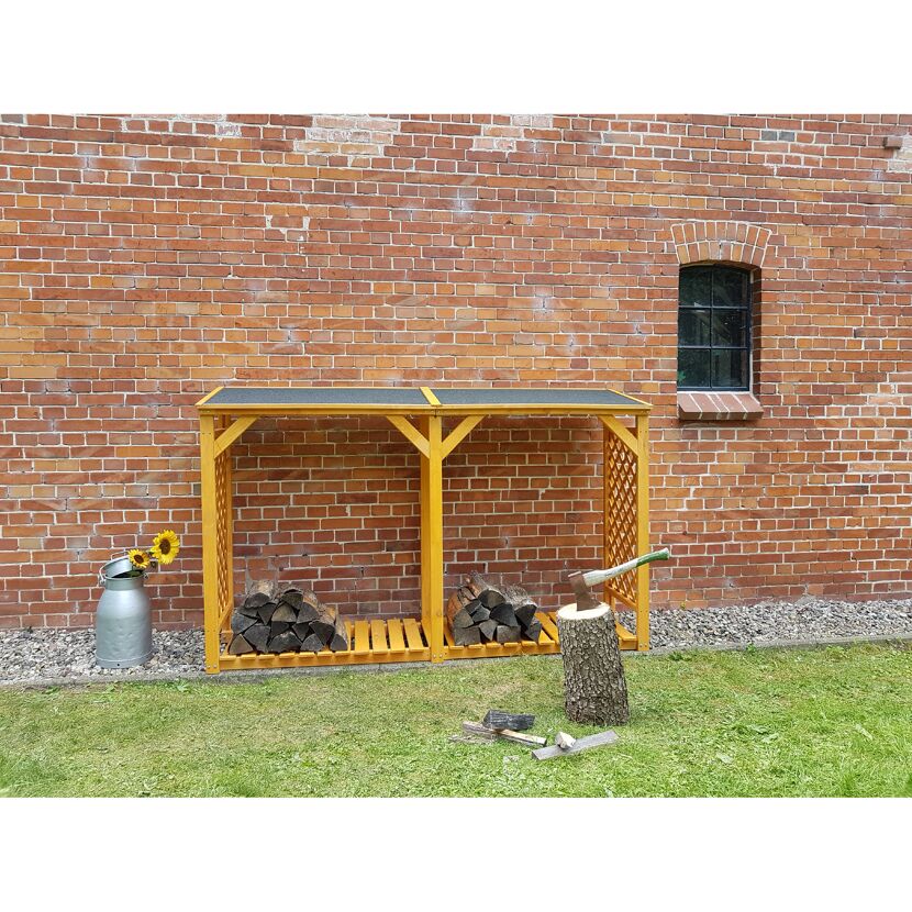 Holzlager mit Axt