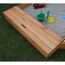 Sandkasten mit Sitzbank und Spielzeug