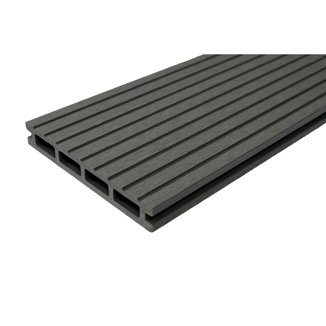 Graue WPC Terrassendiele