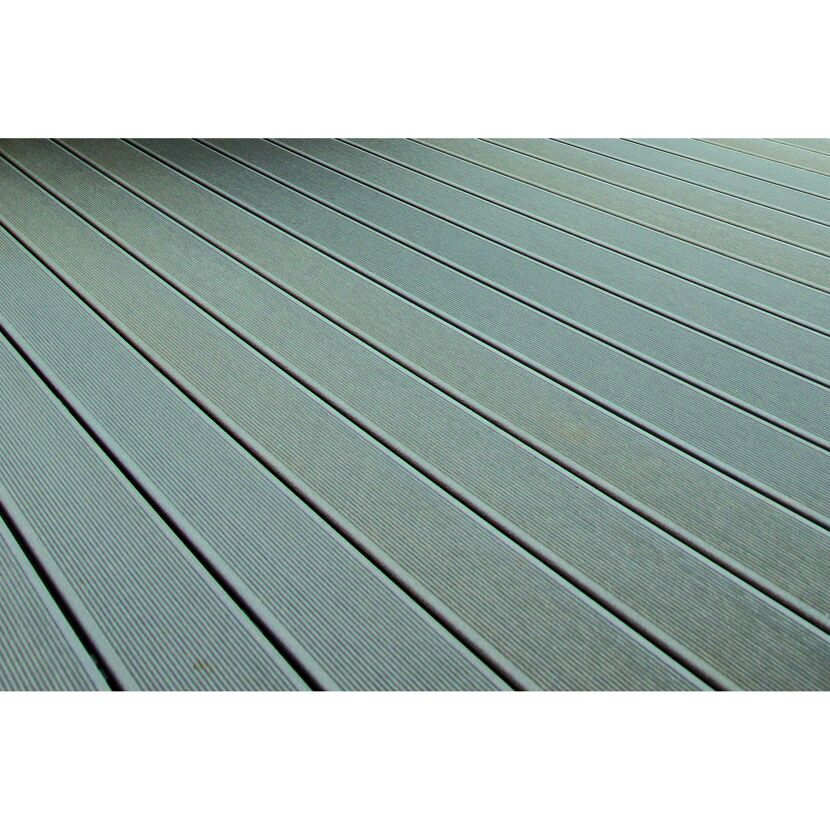 Graue WPC Bodendielen
