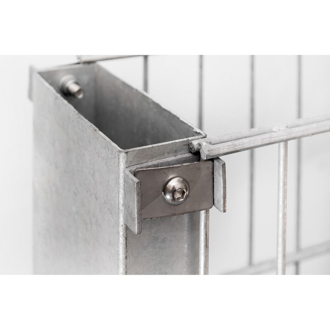 Metallgitter-Tor im Detail