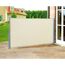 Beige Seitenmarkise am Haus
