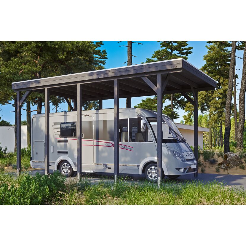 Wohnmobil unter einem Carport
