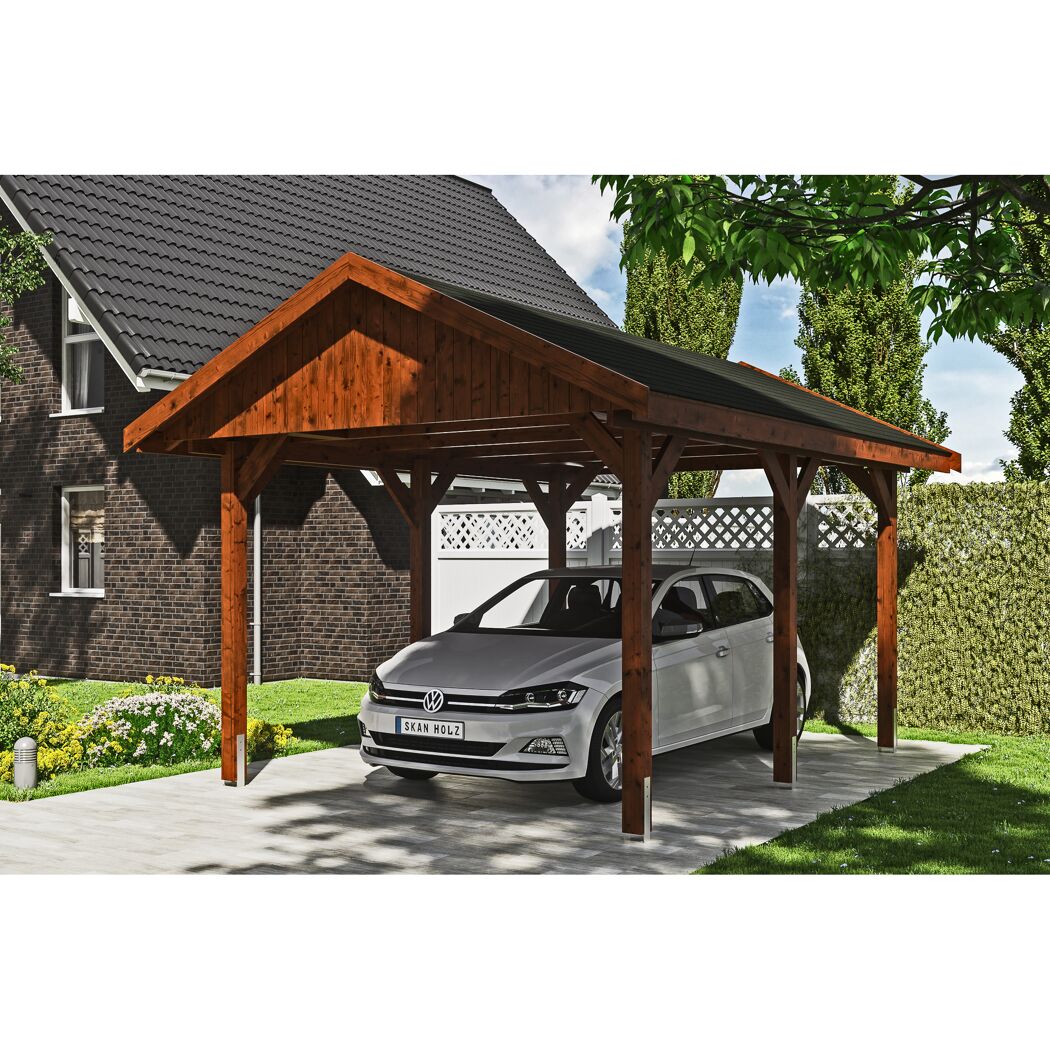 Auto steht unter einem Carport aus Holz.