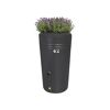 Schwarze Regentonne elho green basics mit Lavendel bepflanzt