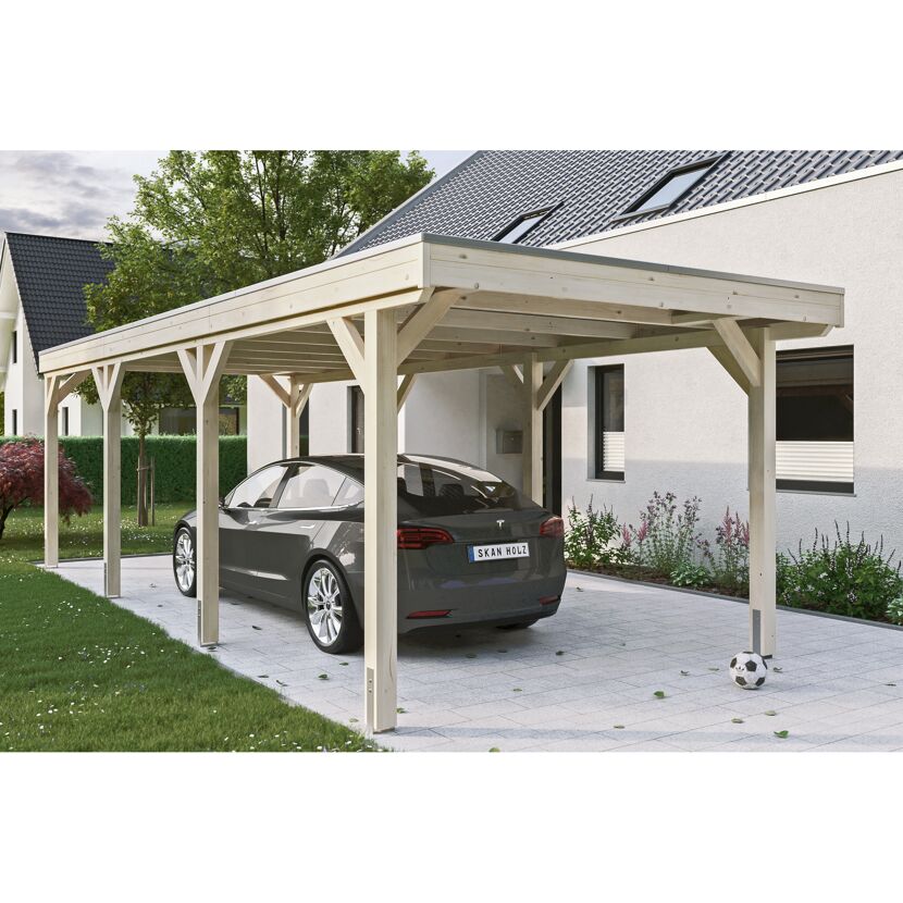 Auto unter einem Carport aus Holz.