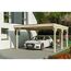 Auto und Motorrad unter einem Carport