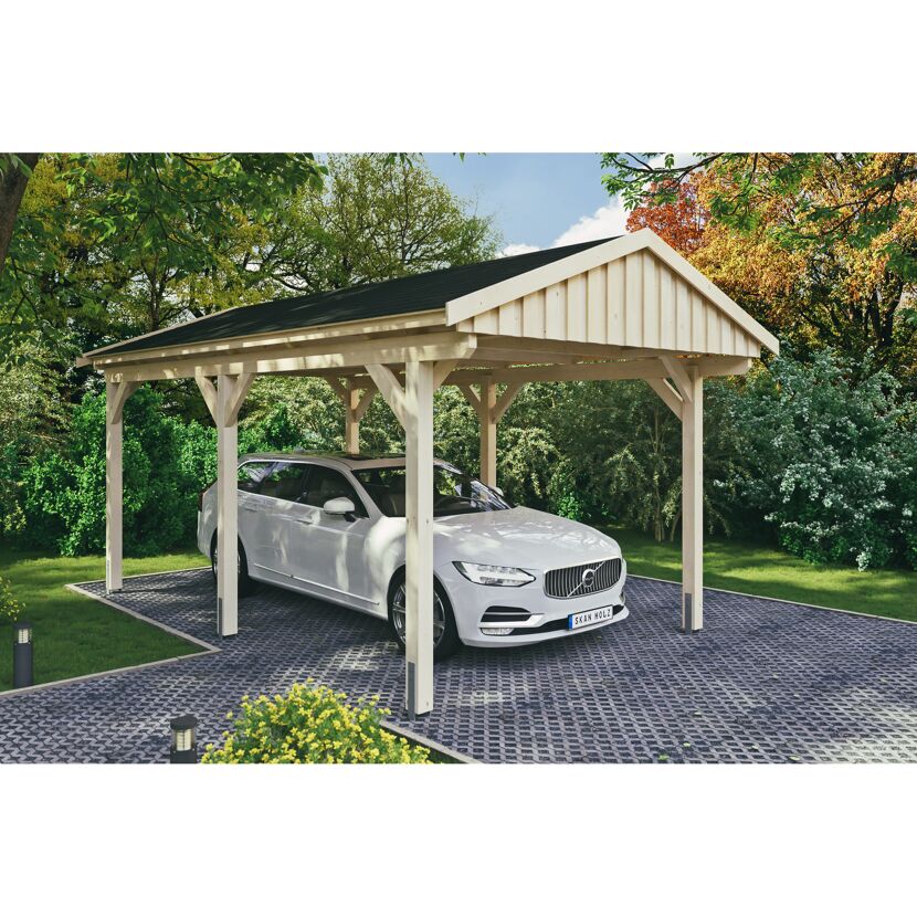 Auto steht unter einem Carport aus Holz.