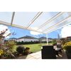 Terrasse mit Terrassenüberdachung und Gartenmöbeln