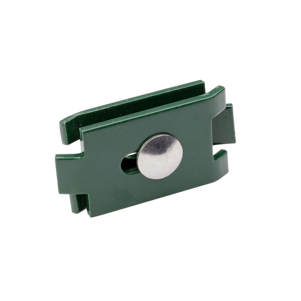 Grüner Metallverbinder