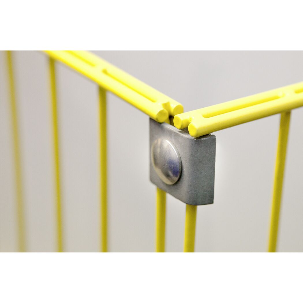 Gelber Eck-Verbinder mit Schraube