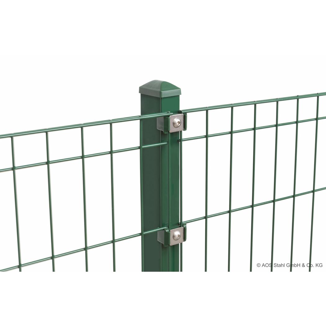 Grüner Metallzaun