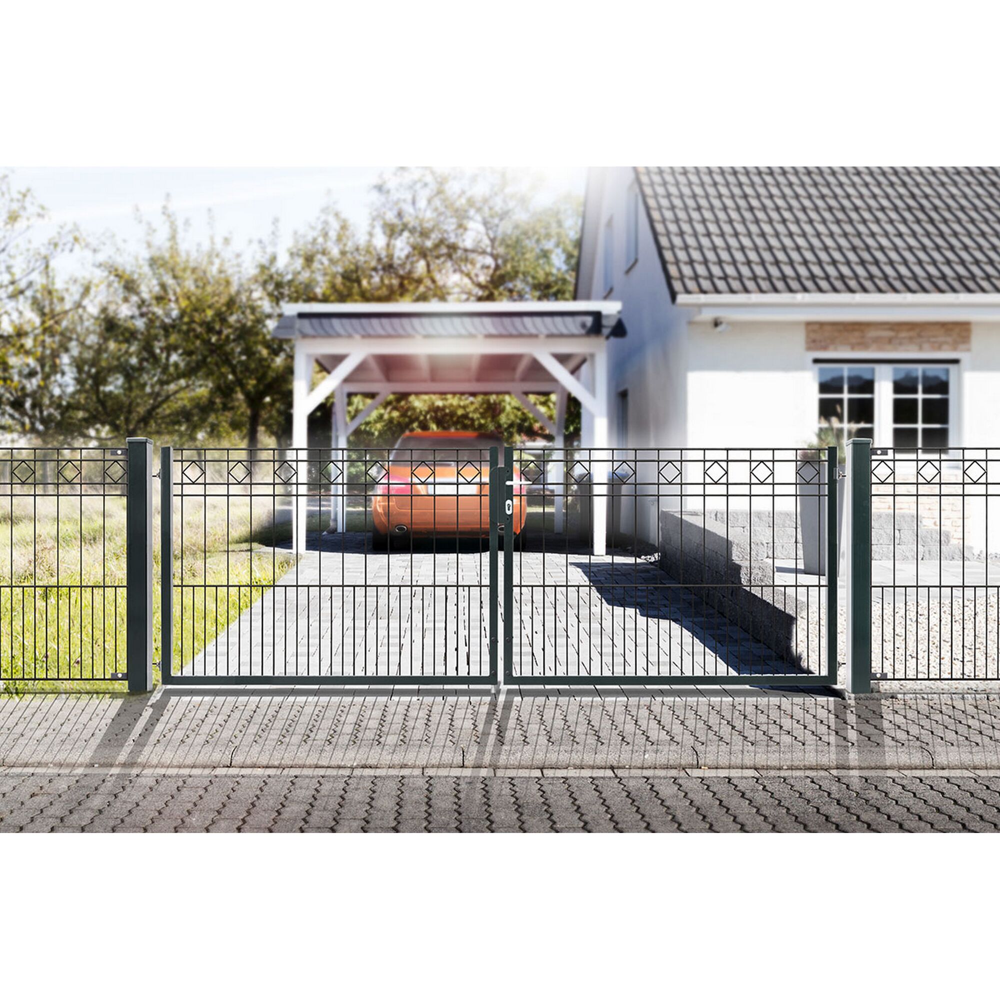 Schwarzes Metall Gartentor