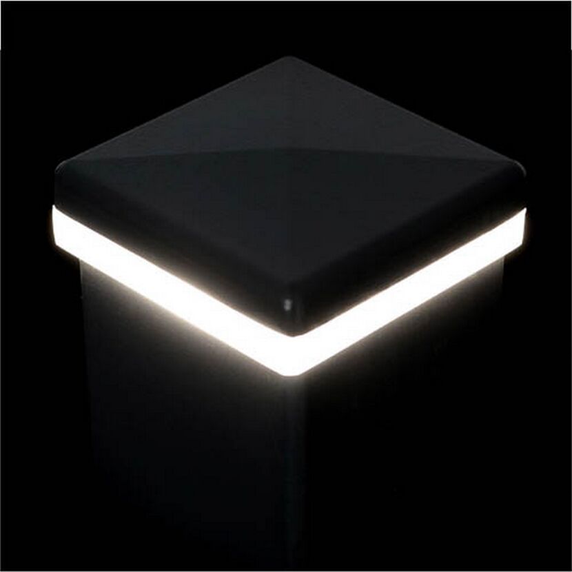 Beleuchtete schwarze Pfostenkappe