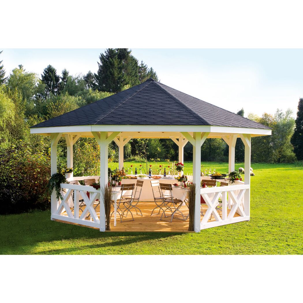 Weißer Pavillon mit gedecktem Tisch