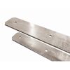 Zwei H-Pfostenanker aus Metall