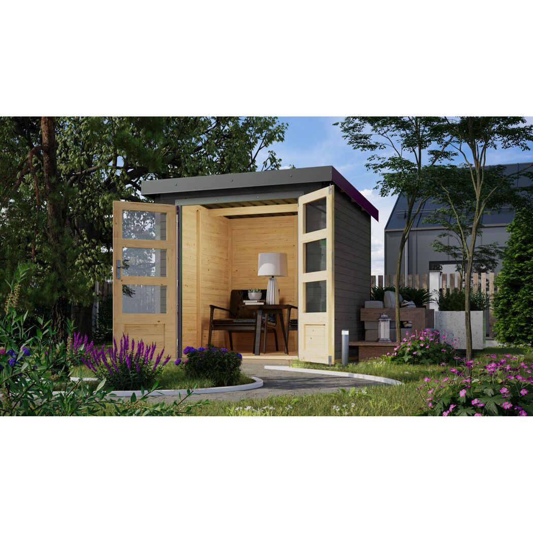 Kleines Gartenhaus mit Sessel und Tisch