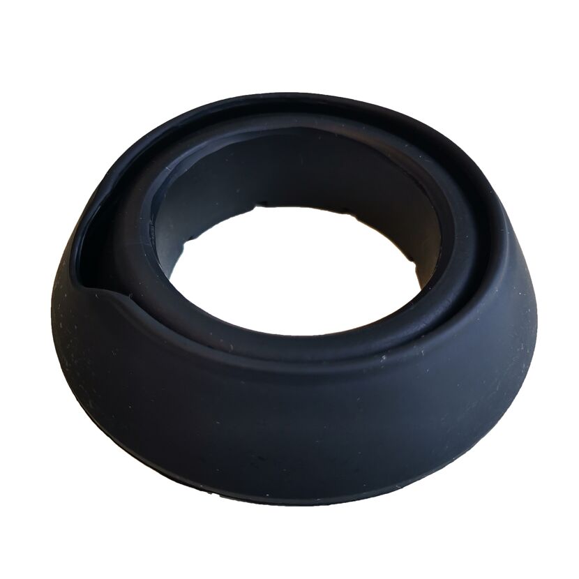Drei schwarze Gummifüße