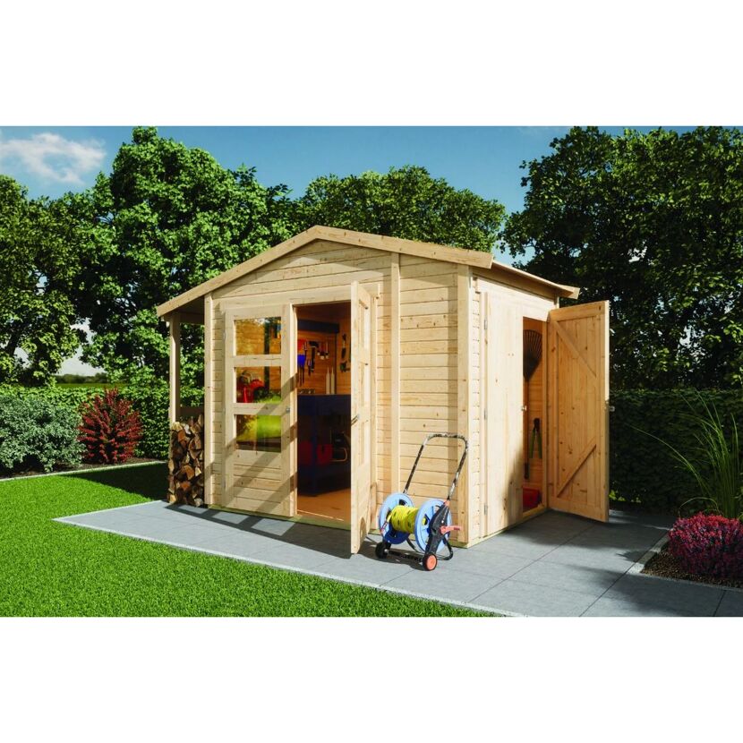 Gartenhaus aus Holz mit Gartengeräten