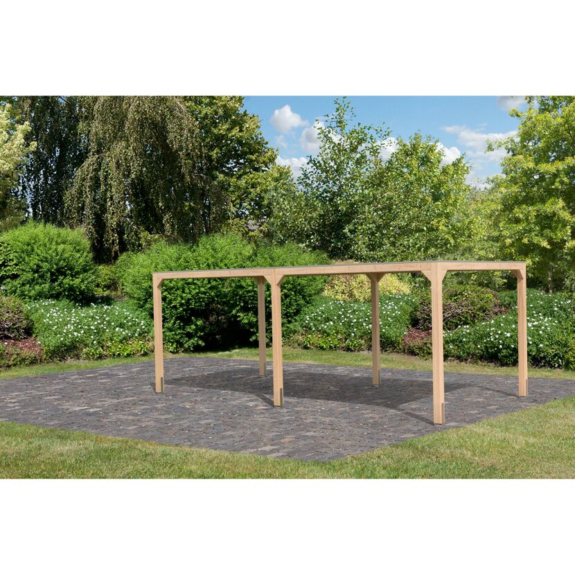 Holzpavillon im Garten