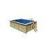 Rechteckiger Holzpool mit Leiter