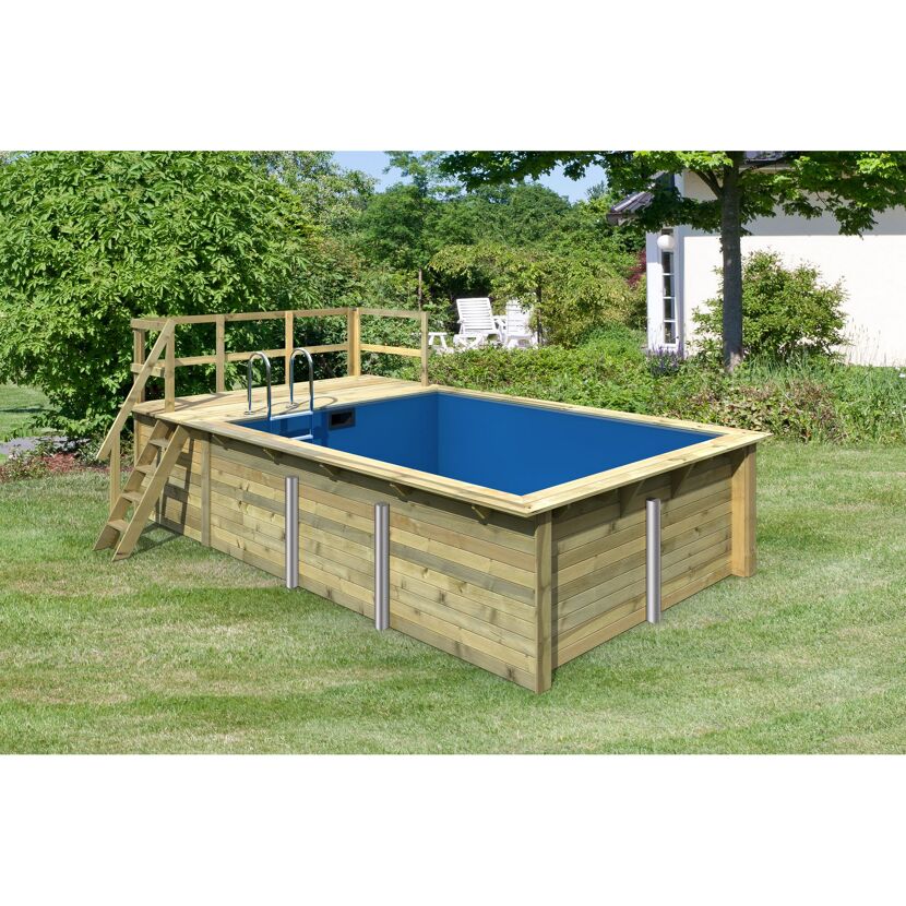 Holzpool mit blauer Innenfolie und Holzterrasse