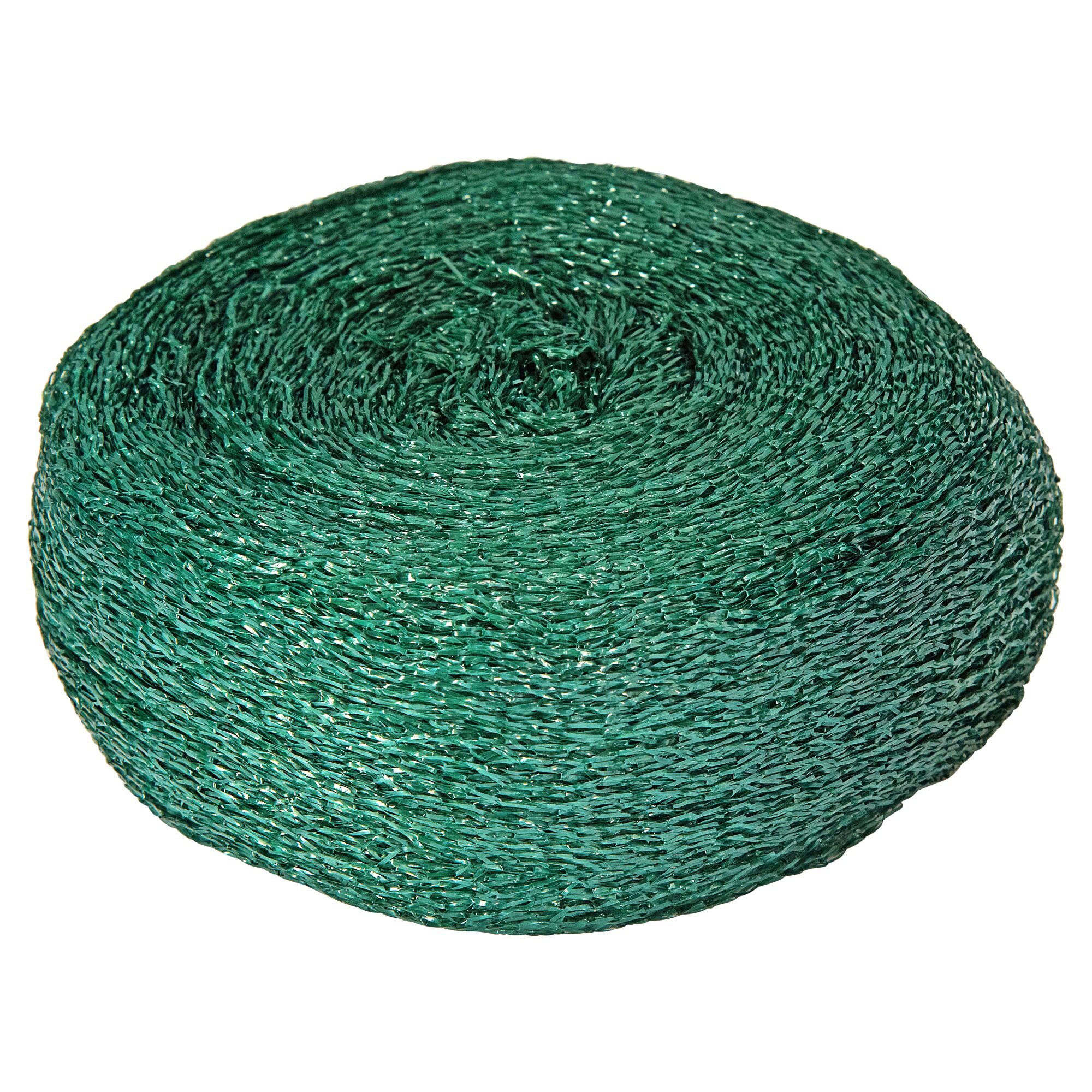 Grünes Vogelschutznetz, aufgerollt.