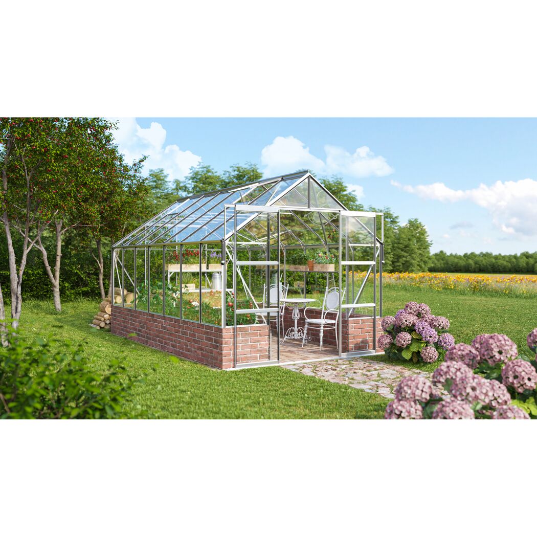 Gewächshaus Cassandra 11500 ESG im Garten