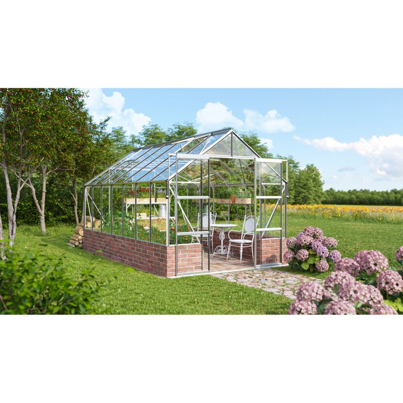 Gewächshaus Cassandra 11500 ESG im Garten
