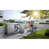 Fahrrad im grauen Geräteschrank Biohort HighBoard 200