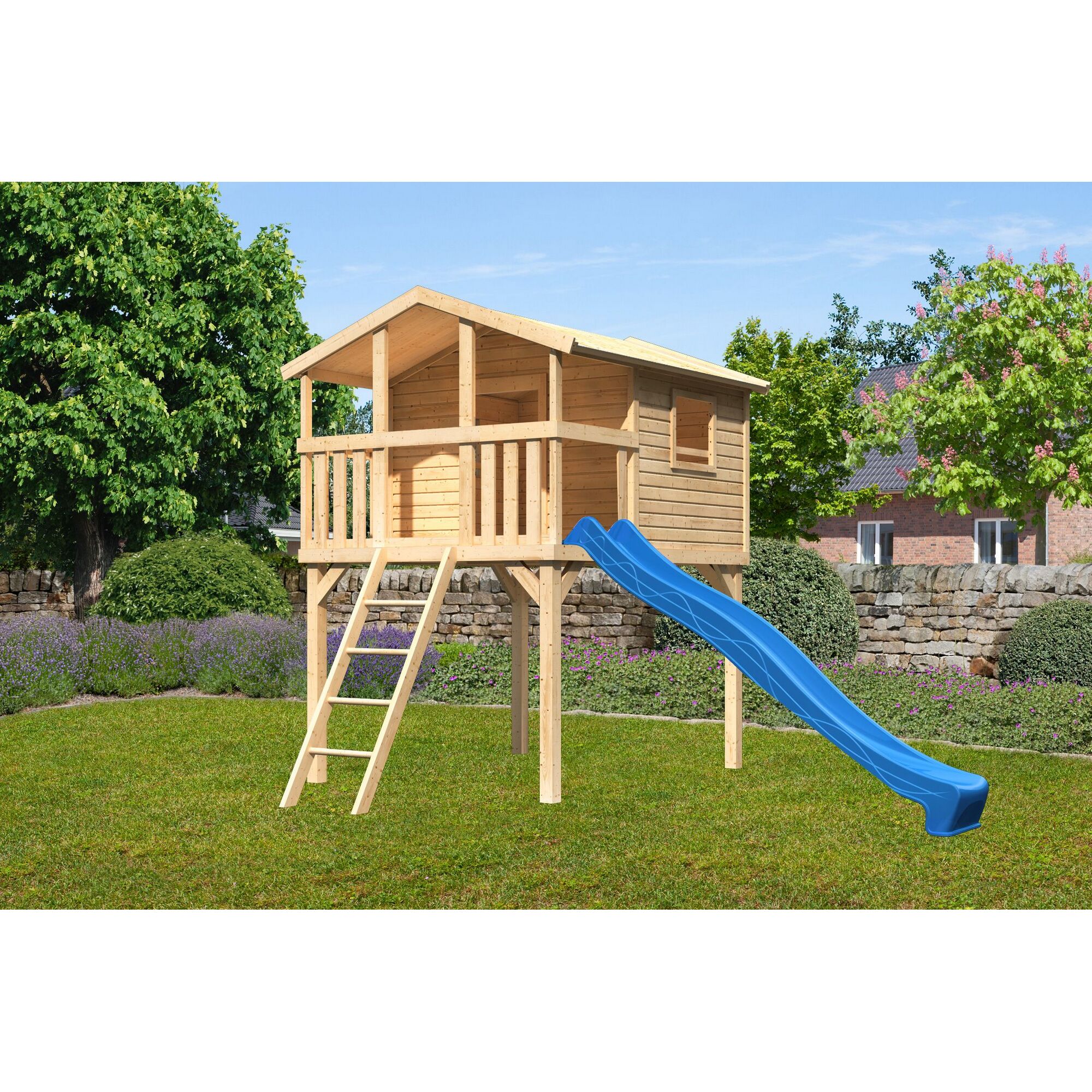 Spielhaus aus Holz mit blauer Rutsche
