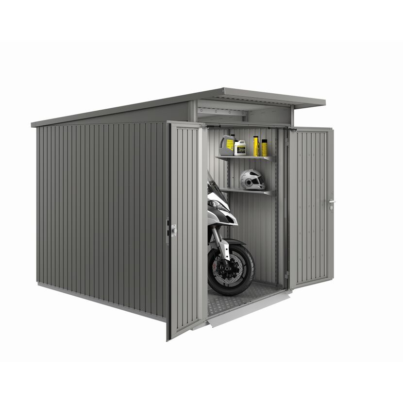 Graues Motorrad-Gerätehaus mit geöffneten Türen und Motorrad im Inneren.